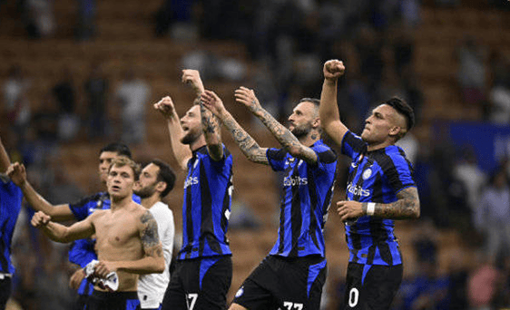 伯纳乌的灯 伯纳乌的灯