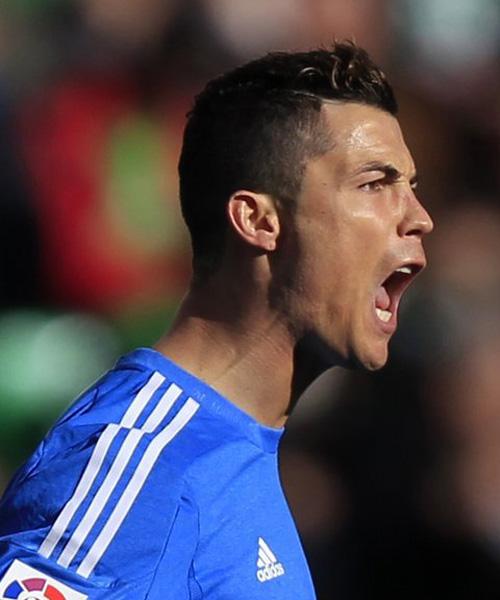 面对阿贾克 面对阿贾克