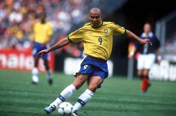 赛场的例子 赛场的例子