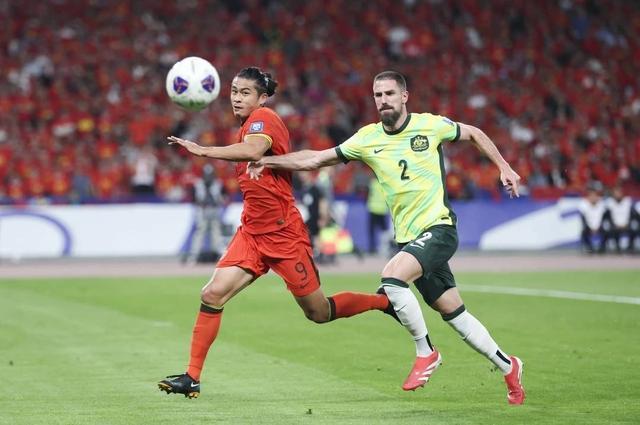 翘首以盼的 翘首以盼的