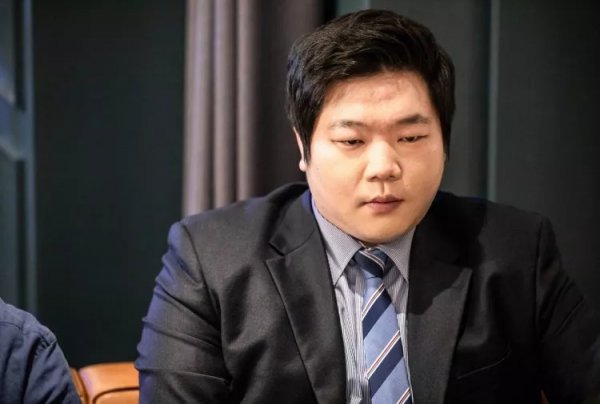 皇马2026年计划曝光，三笔重大签约，两笔已接近达成！