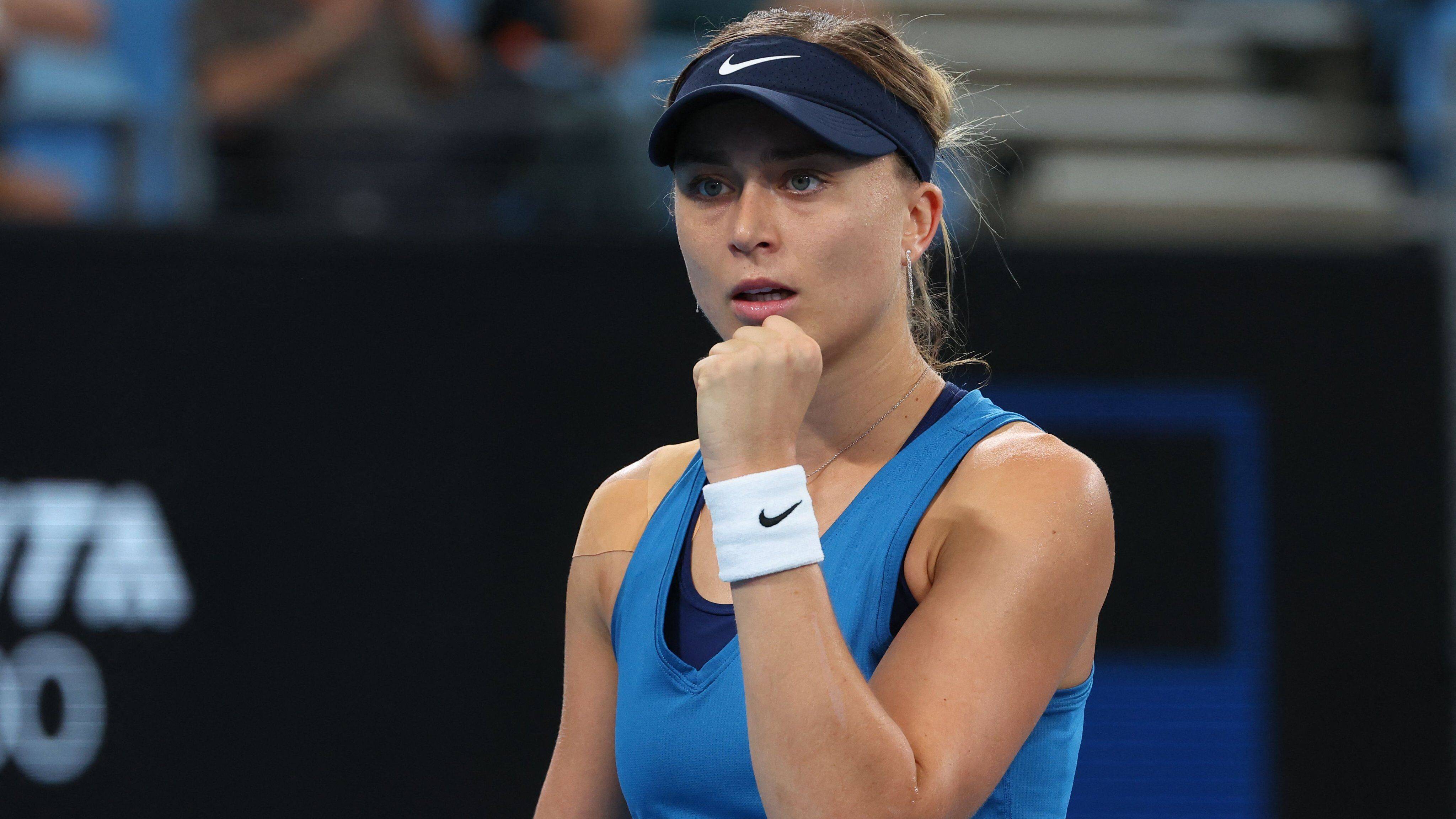 保证两球在 保证两球在